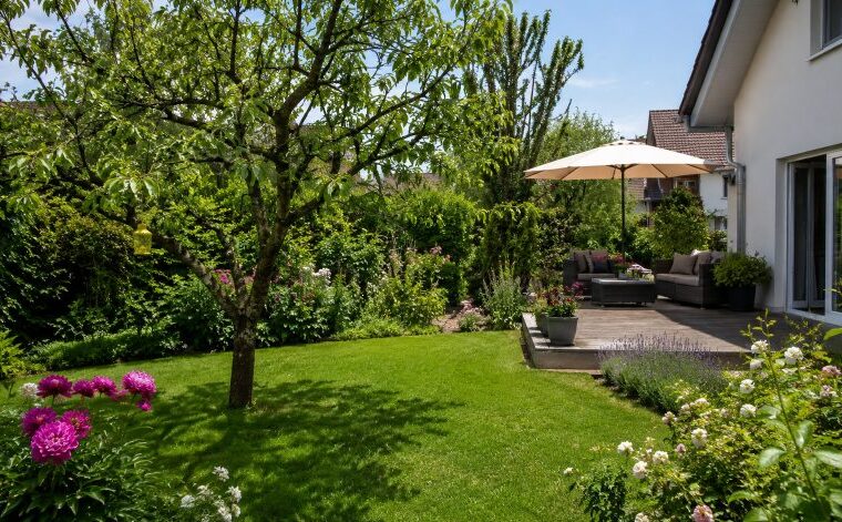 Tauchpumpe im Garten nutzen: Wasser aus Regentonne, Zisterne und Teich fördern